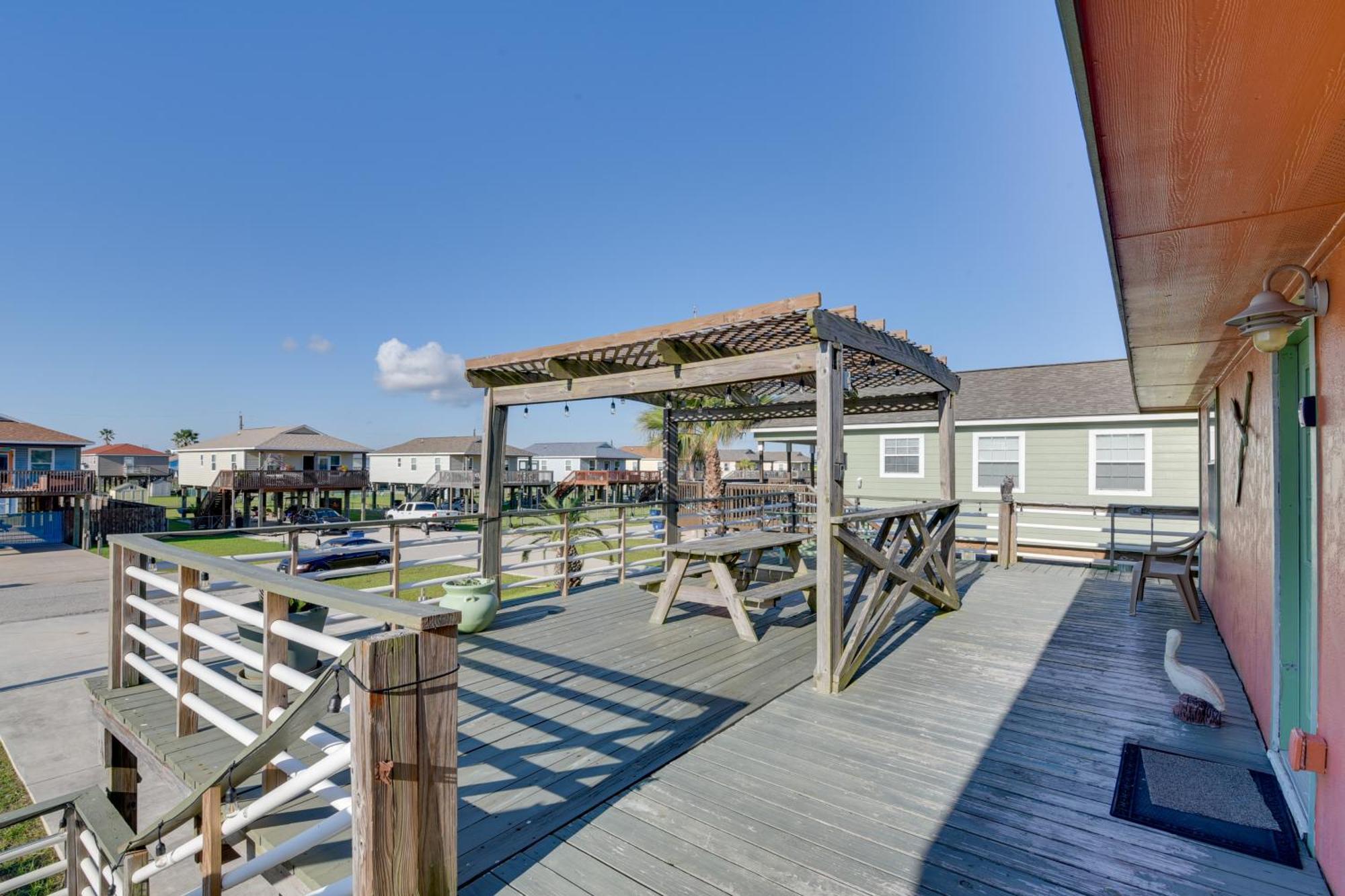Sunset-View Surfside Beach House Walk To Beach! Экстерьер фото